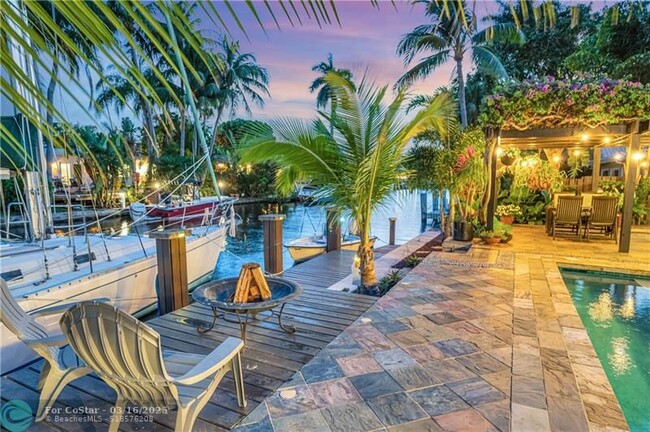 Building Photo - 1200 Guava Isle