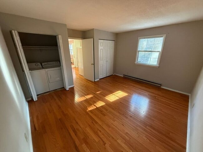 Building Photo - Duke View Apartments