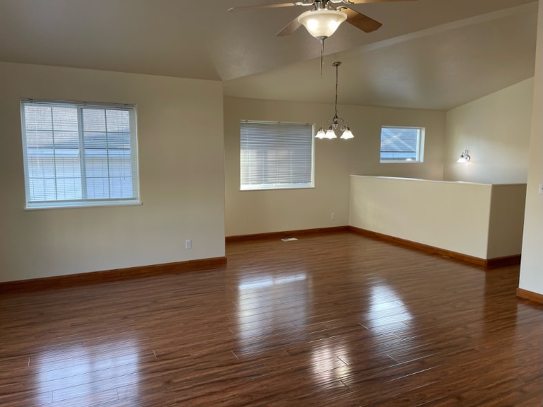 Building Photo - 8918 Birch Park Cir