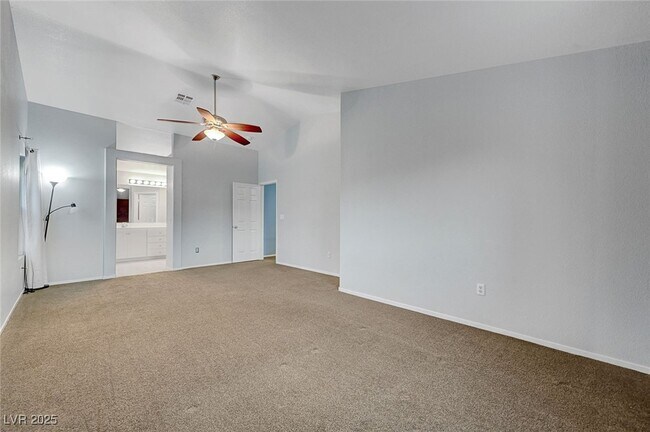 Building Photo - 5470 Logville St