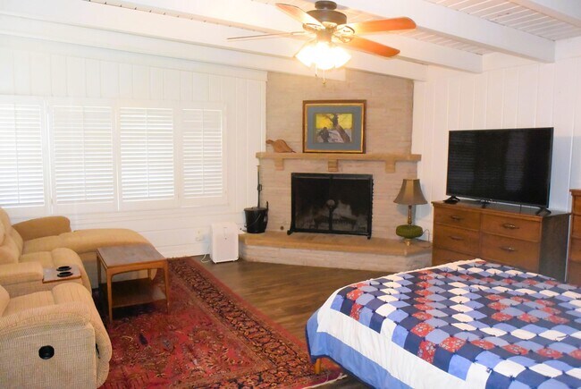 Building Photo - 2508 24th St