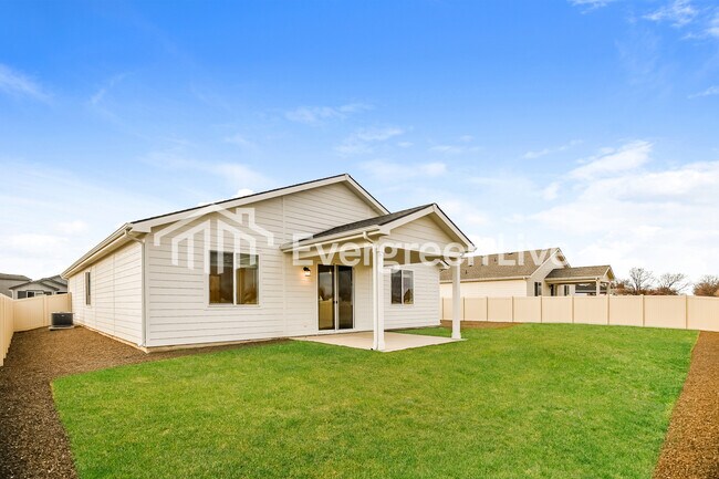 Building Photo - 308 Ravello St