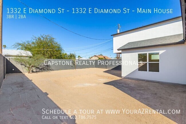 Building Photo - 1332 E Diamond St