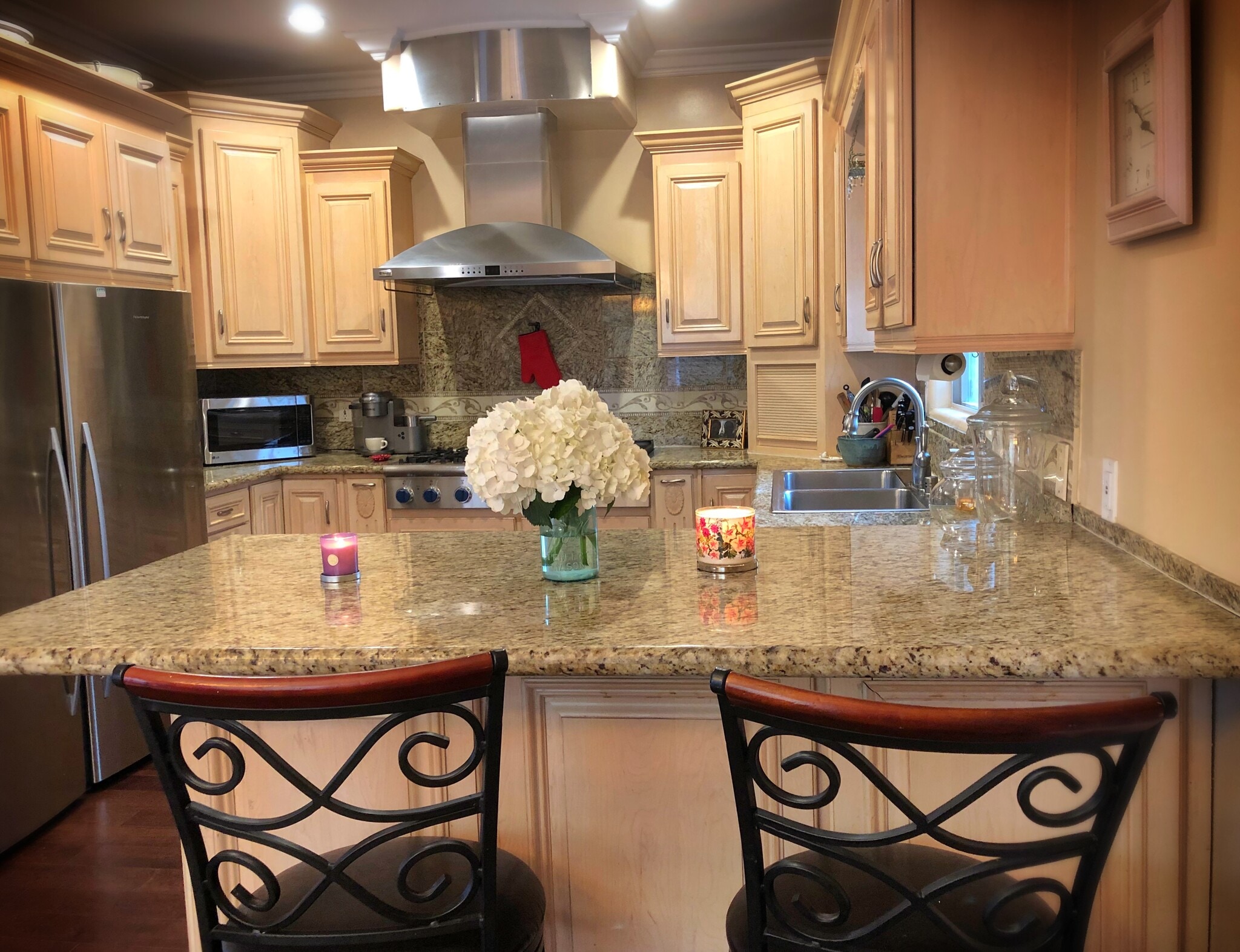 Granite Counters and Stainless Steel Appliances - 2026 -2028 Clyde Ave