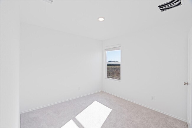 Building Photo - 241 Kings Row Ln