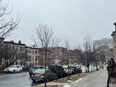 Building Photo - 448 Park Dr