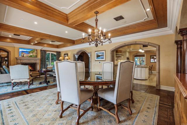 Building Photo - 5220 Grand Del Mar Way