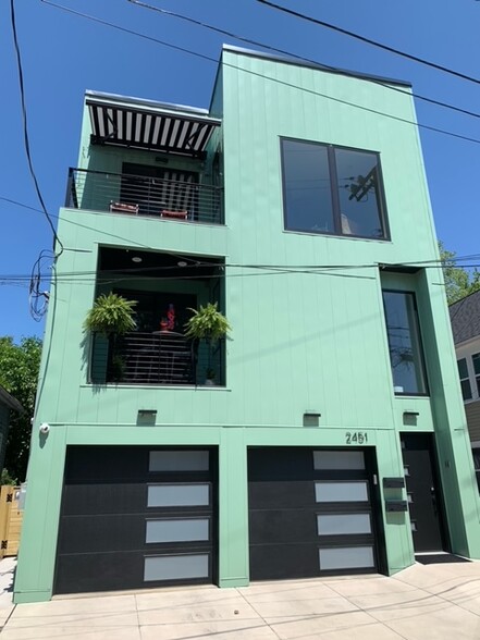 Primary Photo - 2451 Thurman Ave