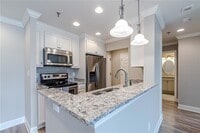 Building Photo - 300 Johnson Ferry Rd