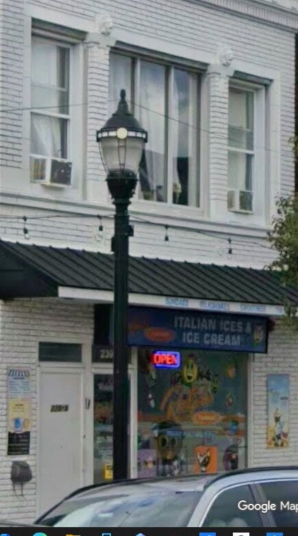 Building Photo - "Charming 2-Bedroom / 1 Bath in Hasbrouck Heights / With Off Street Parking – Your Perfect Commut...