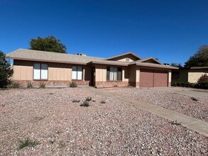 Building Photo - 1932 E Loyola Dr