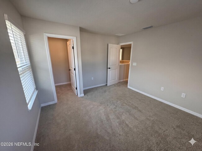 Building Photo - 217 Red Barn Rd