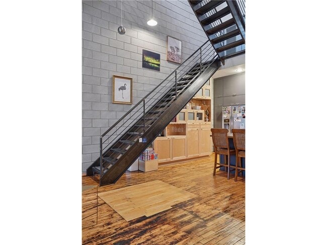 Building Photo - 801 N Washington Ave