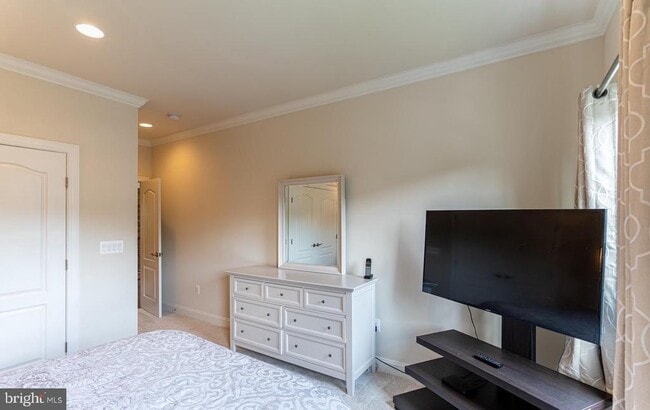 Building Photo - 6626 Ivy Hill Dr