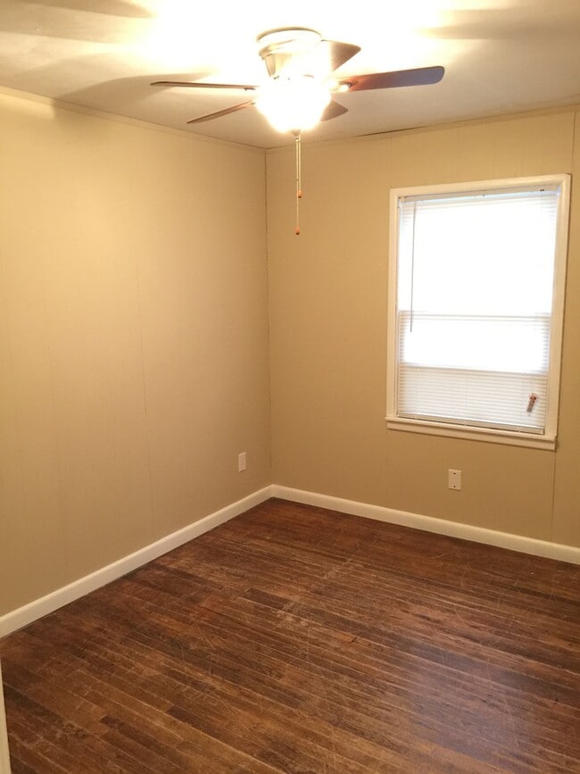 Building Photo - Peaceful 3 Bedroom in North Lubbock!