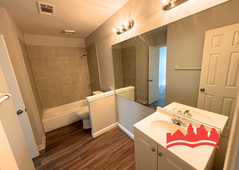 Building Photo - 3708 Deer Crossing