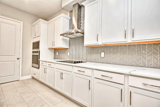 Building Photo - 2941 Voyager Ave