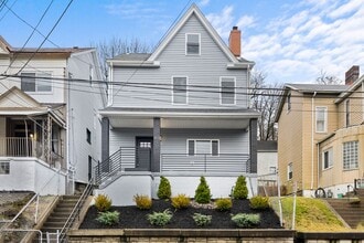 Building Photo - Beautifully Renovated 3 Bed/2.5 Bath Home in Mt Washington - Convenient Location