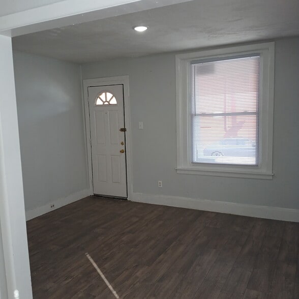 Building Photo - 4400 N 3rd St