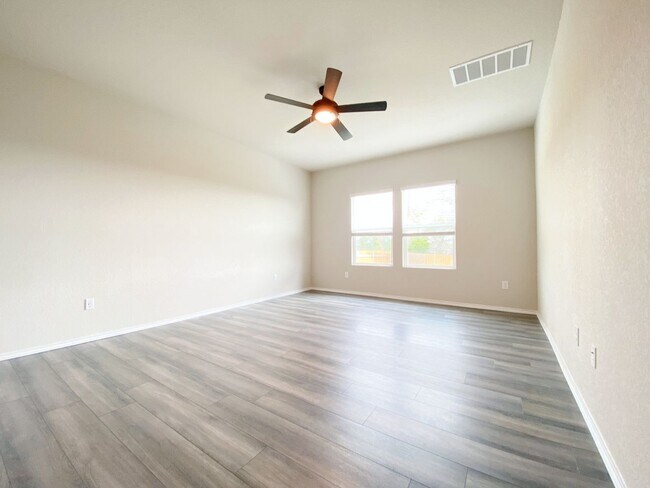Building Photo - 15016 Upland Willow Rd