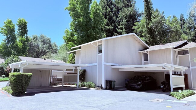 Building Photo - 1065 San Ramon Valley Blvd
