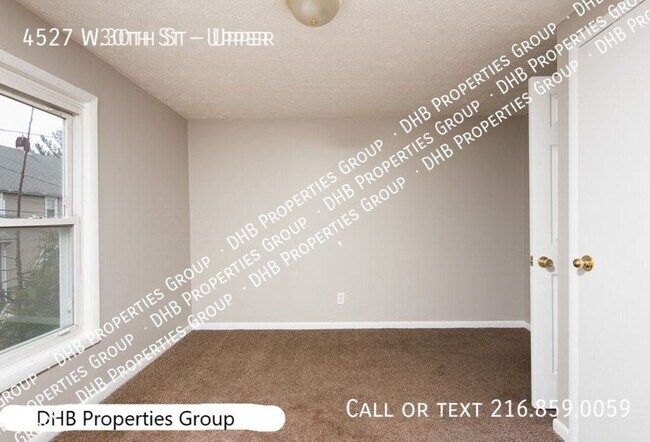 Building Photo - W30th St Triplex