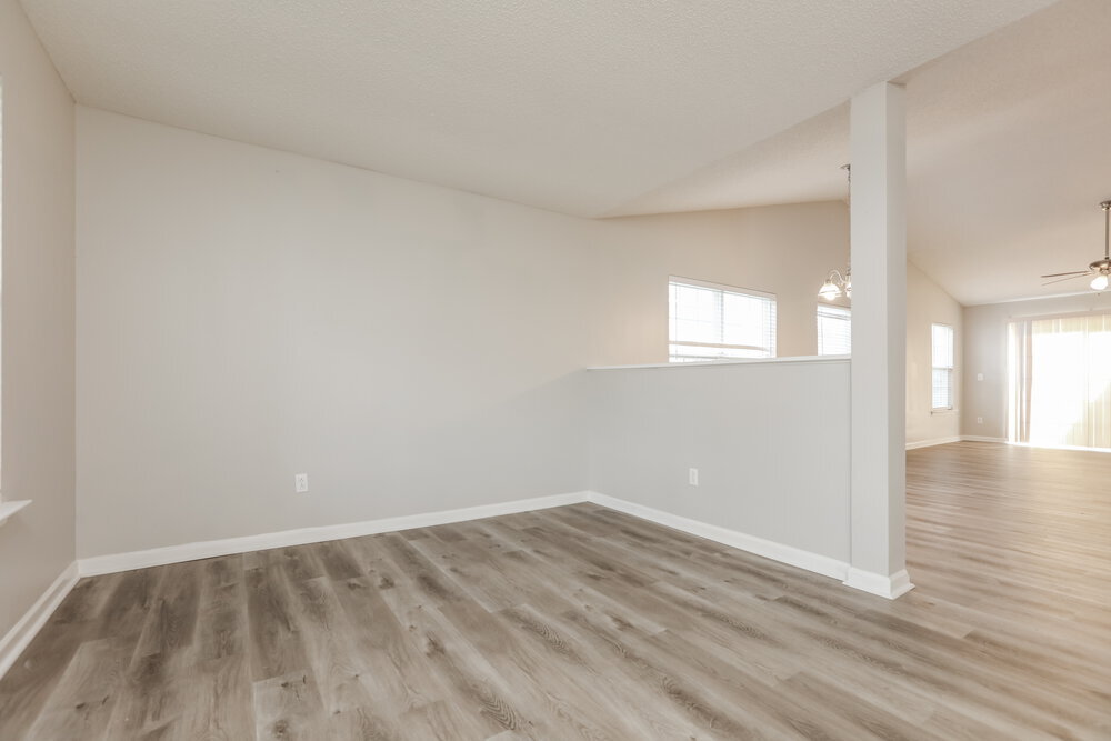 Building Photo - 4013 Apperson Dr