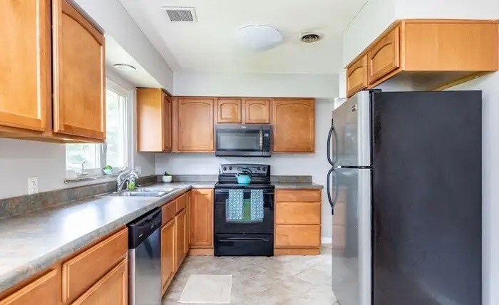 Building Photo - 1409 Coesta Cir