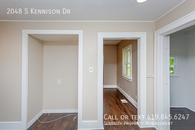 Building Photo - 2048 S Kennison Dr