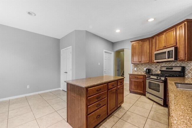 Building Photo - 7 Ebony Oaks Pl