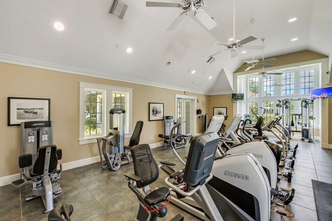 Building Photo - Stunning 3/3.5 Baldwin Park Townhome with ...