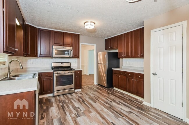 Building Photo - 738 Edgeley Ln