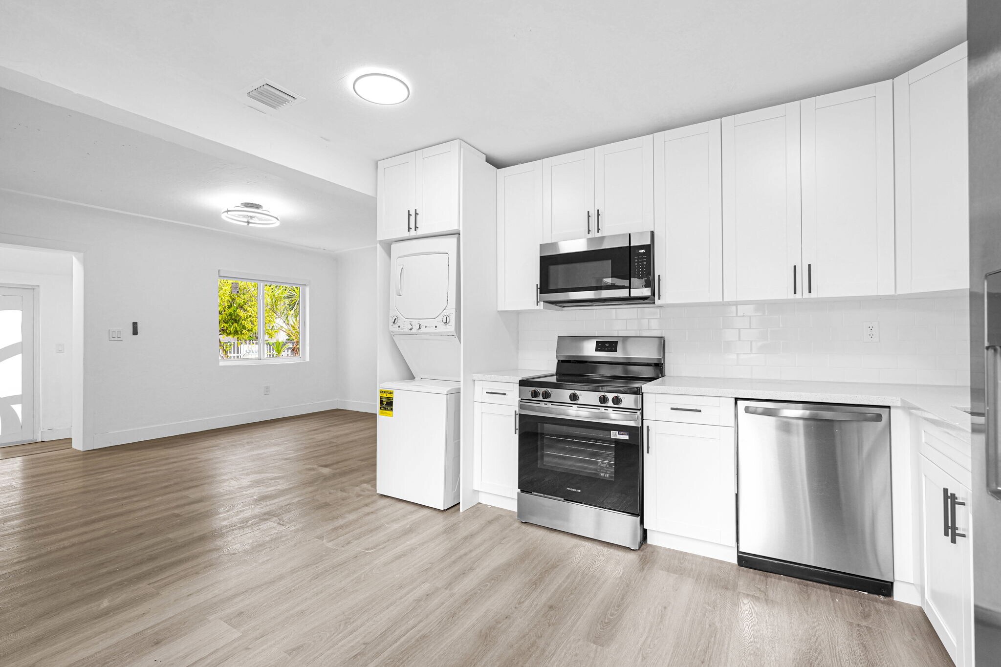 Building Photo - 250 NW 45th St