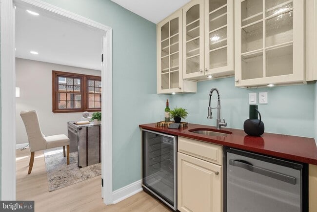 Building Photo - 10429 Headly Ct