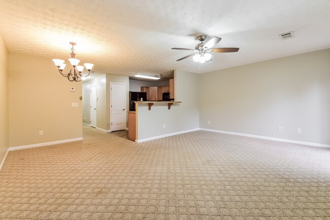 Building Photo - Fantastic 3bd/2.5ba home! Let yourself in!