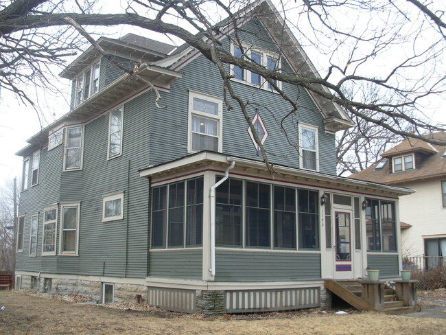 Victorian Duplex - 1145 Jessie St