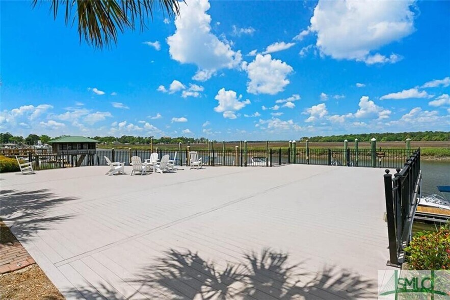 Building Photo - 49 Thatcher Ln