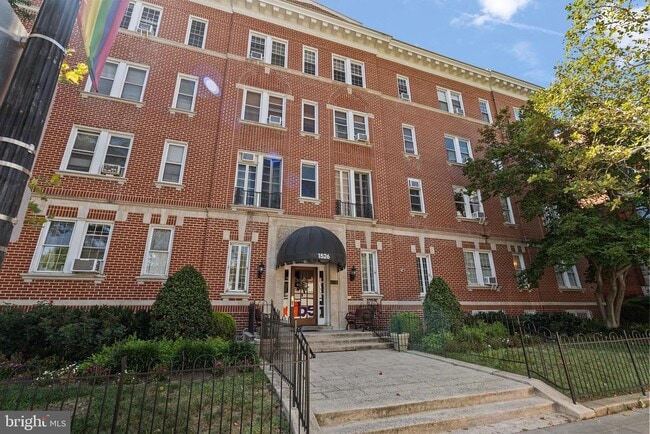 Building Photo - 1526 17th St NW