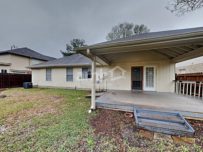 Building Photo - 16306 Jast Dr