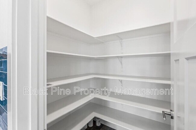 Building Photo - 7184 W Riverwood St