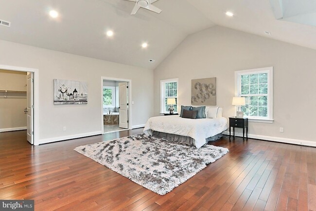Building Photo - 6526 Dearborn Dr