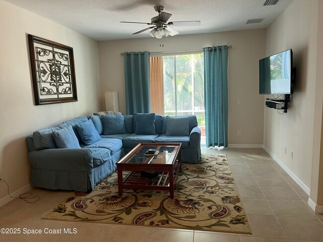 Building Photo - 5748 Tamarac Dr