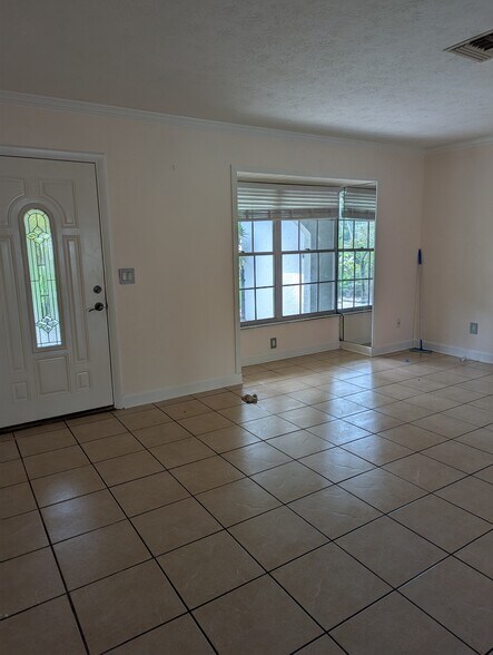Building Photo - 2902 Stearns Rd