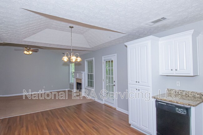 Building Photo - 65 Weldon Pl