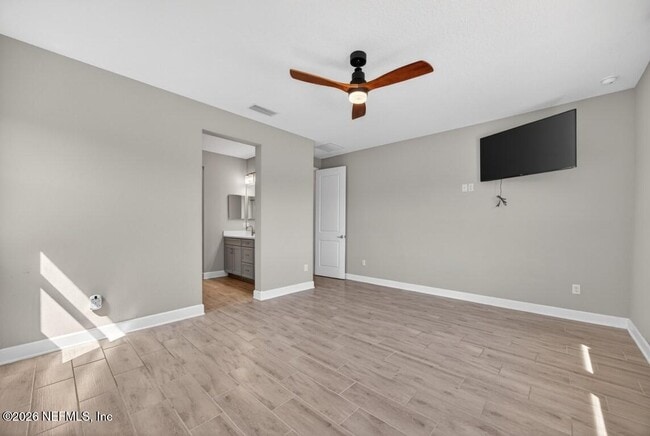 Building Photo - 85614 Fall River Pkwy