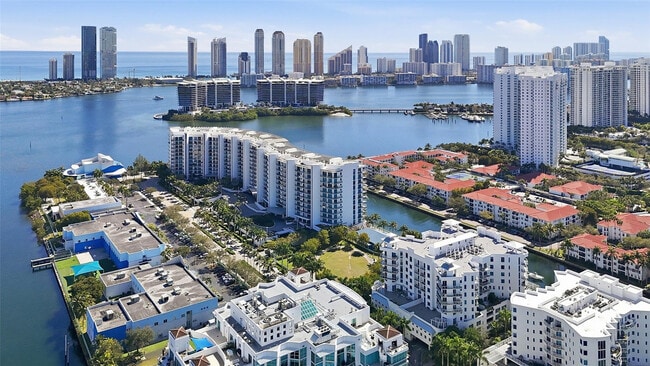 Building Photo - 3030 NE 188th St