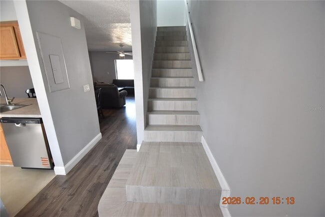 Building Photo - 5106 Sunridge Palms Dr