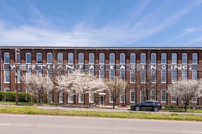 Building Photo - Breathtaking Historic Loft in the Heart of...