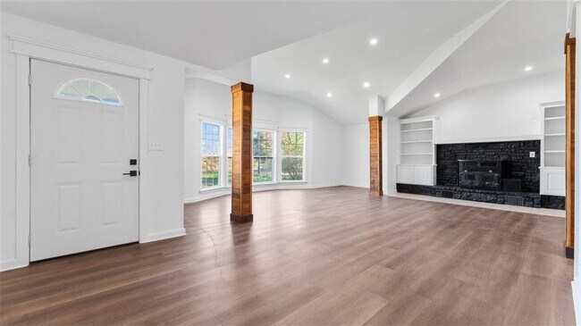 Building Photo - 5748 N Graham Rd