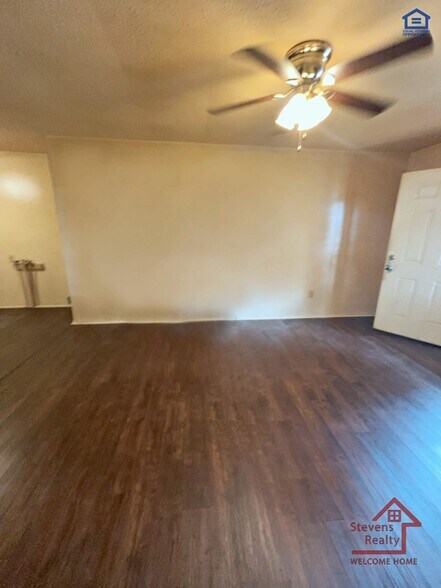 Building Photo - 47 Bybee Woods Dr
